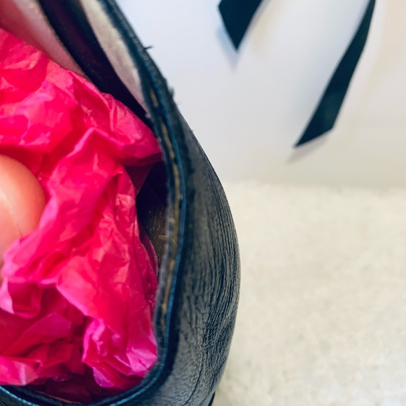 Authentic Chanel cap toe mules - Picture 7 of 7